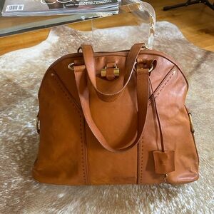 Beautiful vintage YSL Muse bag